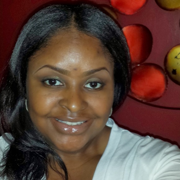 Meet your Posher, Monika - Picture 1 of 1